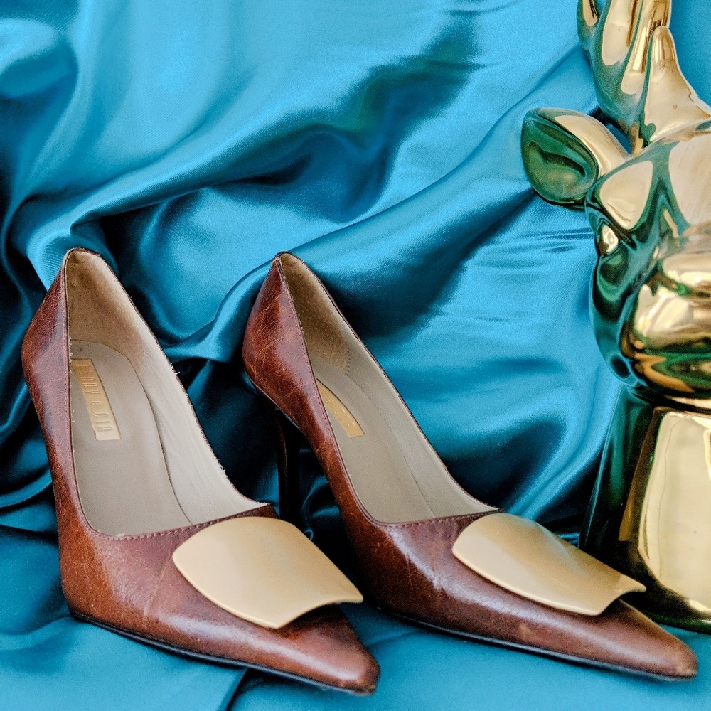 DESIGNER Brown Leather Pumps